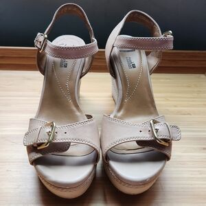 Clarks sandals, Light tan, Size 8.5